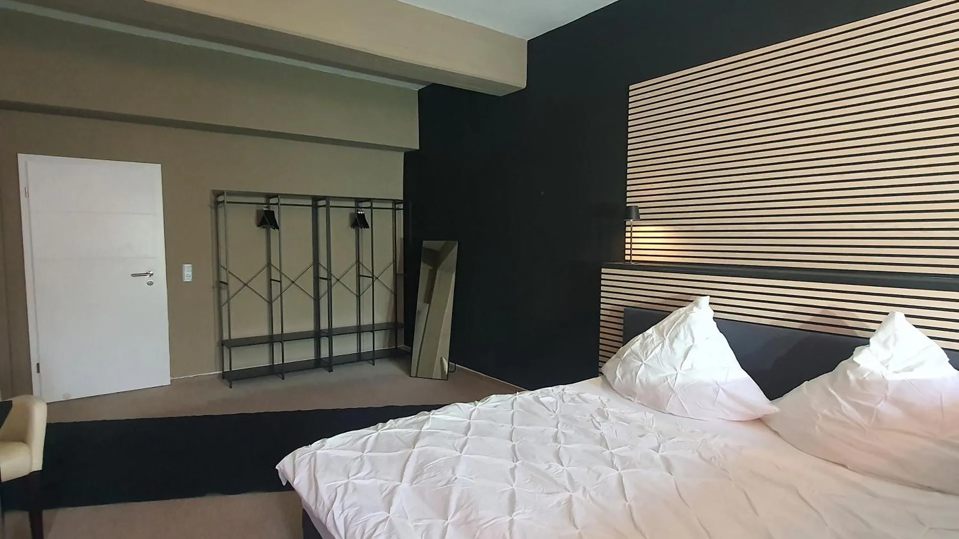 Hotel Sam - Your Cozy Stay Near Hamburg-Airport Germany