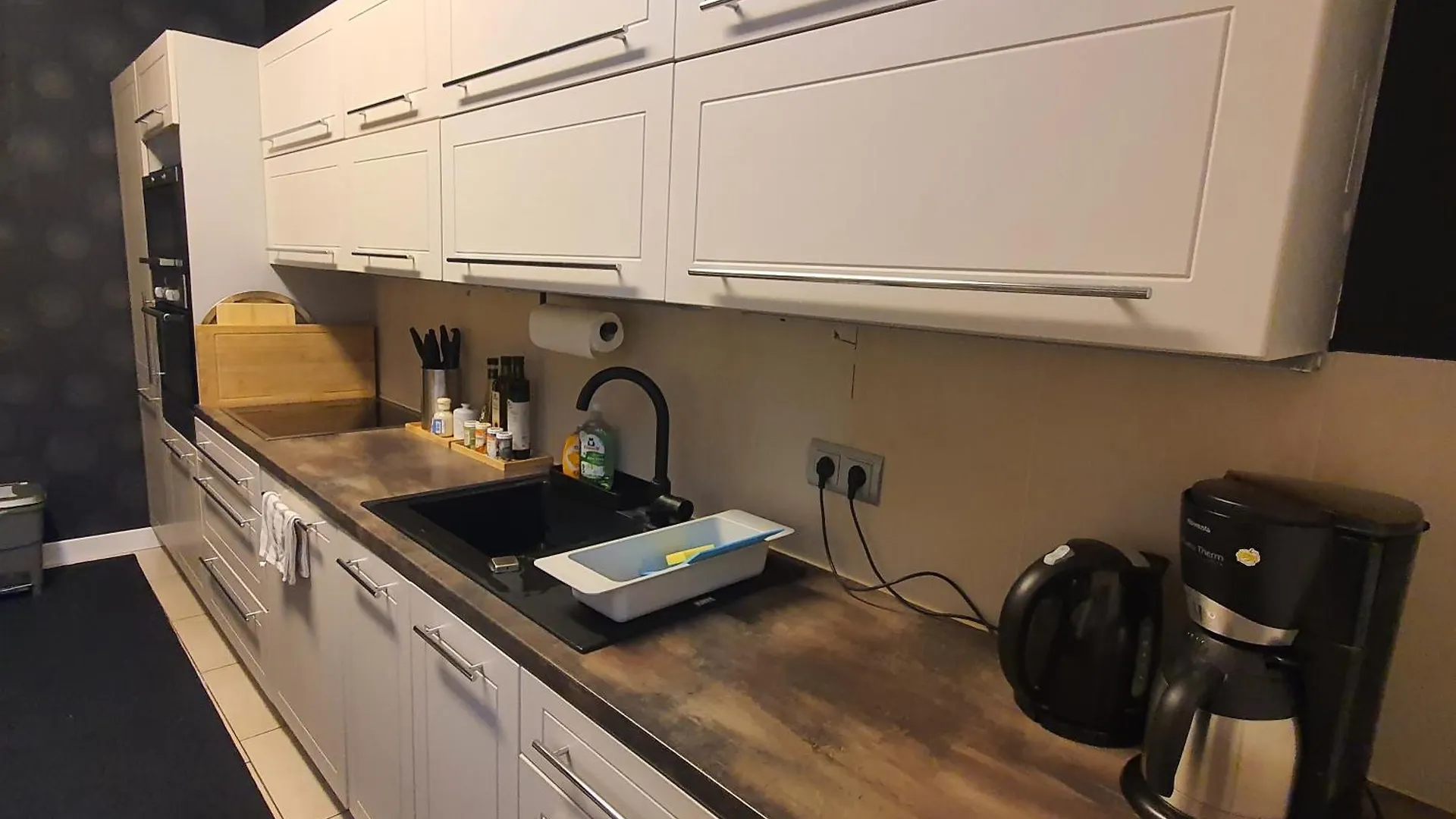 Hotel Sam - Your Cozy Stay Near Hamburg-Airport