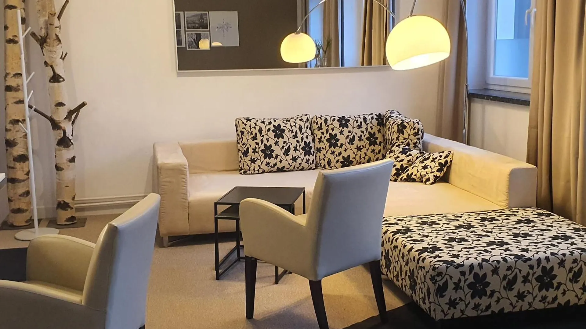 Sam - Your Cozy Stay Near Hamburg-Airport Hotel
