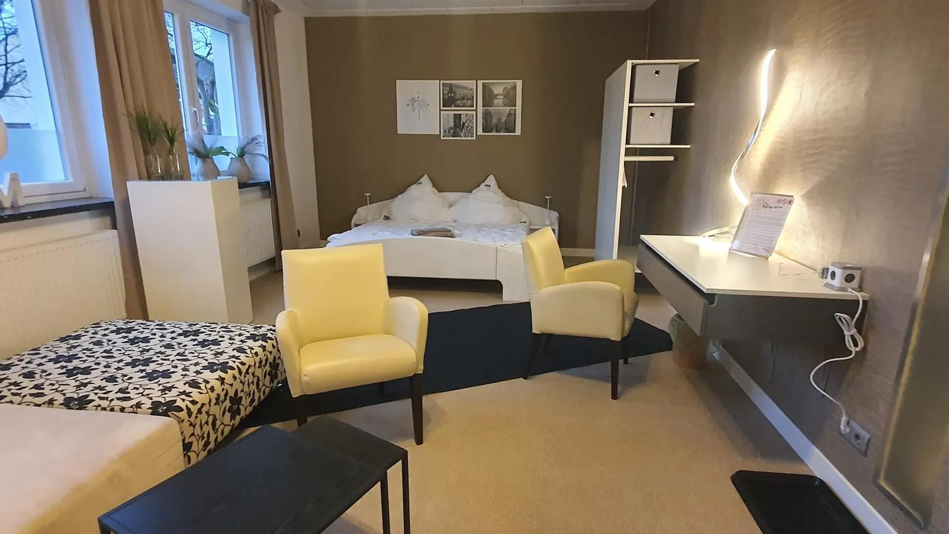 Sam - Your Cozy Stay Near Hamburg-Airport 0*, Hamburg