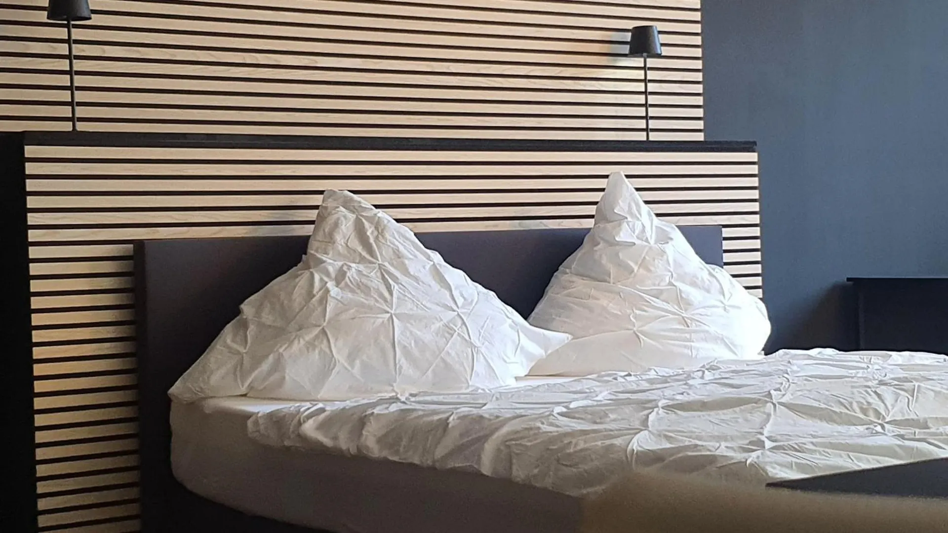 Hotel Sam - Your Cozy Stay Near Hamburg-Airport